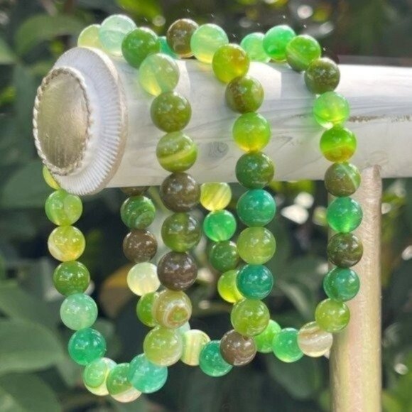 8mm Green Sardonyx Stretch Bracelet - Picture 2 of 7